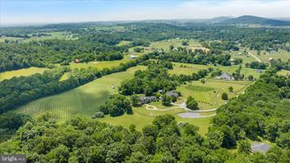 450 GREEN SPRING RD, Winchester, VA 22603