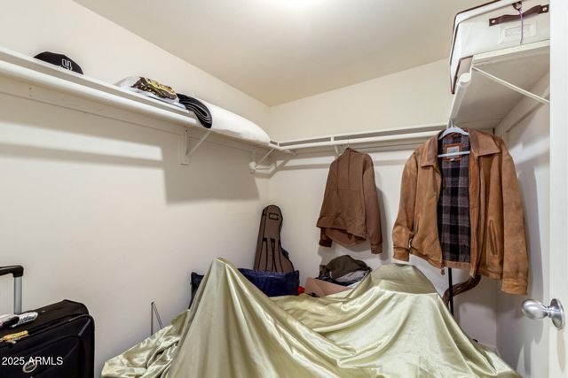 8201 W WHITTON Avenue, Phoenix, AZ 85033