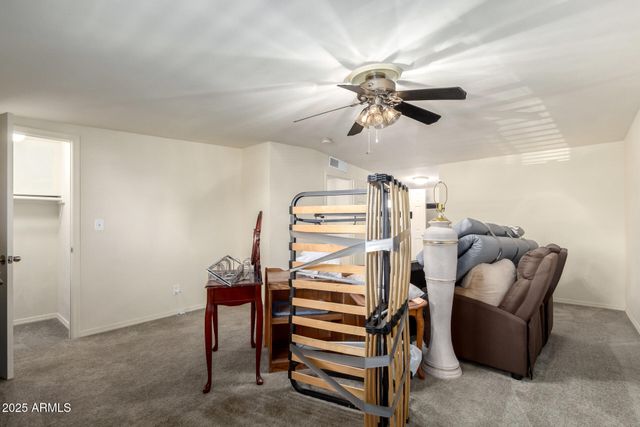 8201 W WHITTON Avenue, Phoenix, AZ 85033