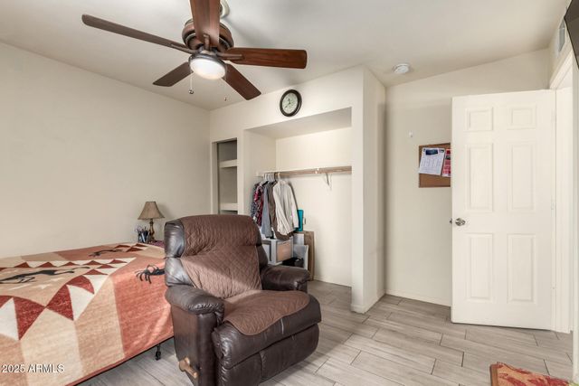 8201 W WHITTON Avenue, Phoenix, AZ 85033