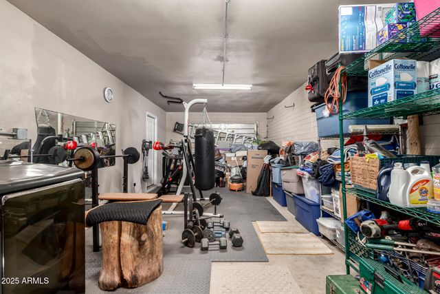 8201 W WHITTON Avenue, Phoenix, AZ 85033