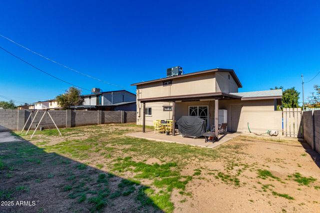 8201 W WHITTON Avenue, Phoenix, AZ 85033