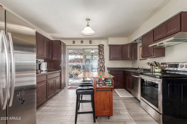 8201 W WHITTON Avenue, Phoenix, AZ 85033