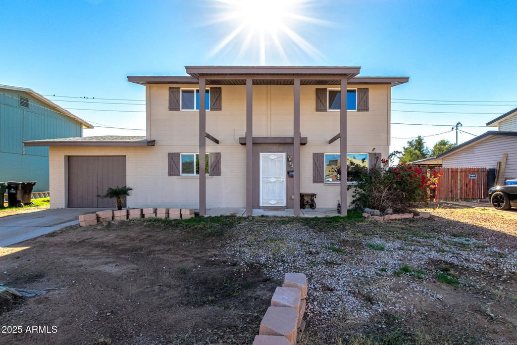 8201 W WHITTON Avenue, Phoenix, AZ 85033