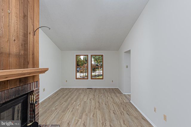6321 SUMMERCREST DR, Columbia, MD 21045