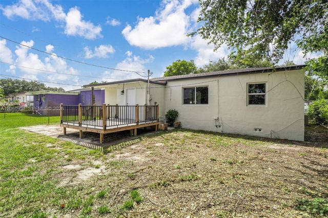 1246 Fisherman St, Opa-locka, FL 33054