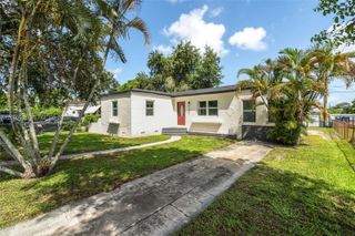 1246 Fisherman St, Opa-locka, FL 33054