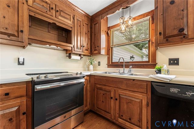 8307 Briarthorn Ct, Mechanicsville, VA 23116