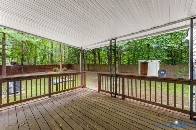 8307 Briarthorn Ct, Mechanicsville, VA 23116