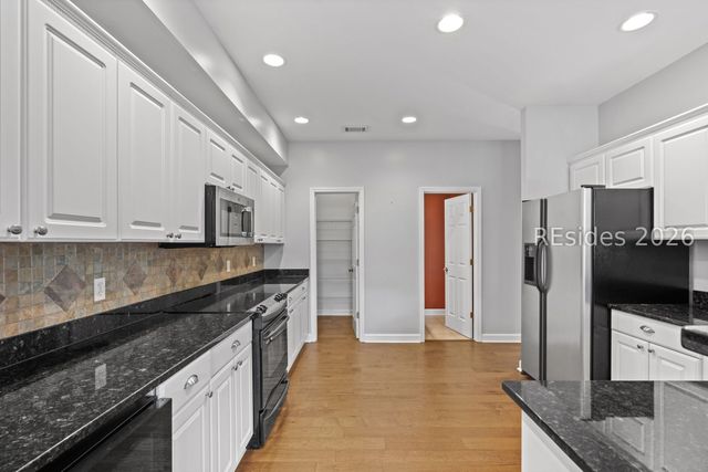 12 Gold Oak Dr, Hilton Head Island, SC 29926