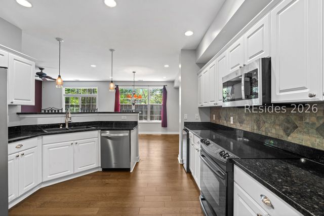 12 Gold Oak Dr, Hilton Head Island, SC 29926