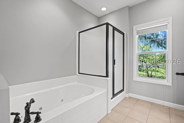 12 Gold Oak Dr, Hilton Head Island, SC 29926