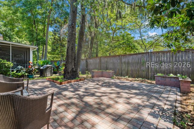 12 Gold Oak Dr, Hilton Head Island, SC 29926