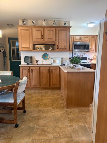 7233 Flamingo Street, Algonac, MI 48001