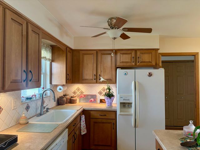 7233 Flamingo Street, Algonac, MI 48001