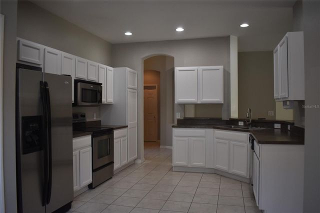 644 CHESNEY DRIVE, Valrico, FL 33594