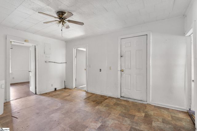 215 Truman Street, Laurens, SC 29360