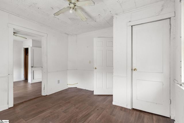 215 Truman Street, Laurens, SC 29360