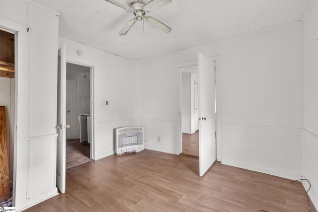 215 Truman Street, Laurens, SC 29360