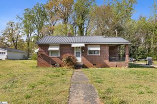 215 Truman Street, Laurens, SC 29360