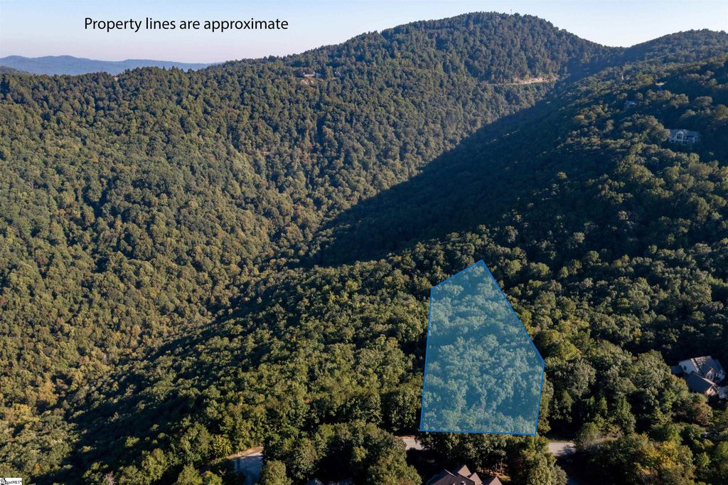 905 Mountain Summit Road, Travelers Rest, SC 29690