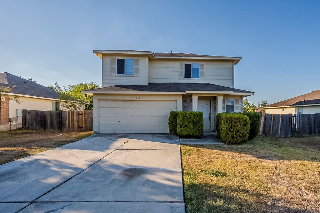 256 Musgrav, Kyle, TX 78640