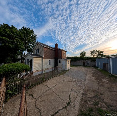 13734 167th Street, Jamaica, NY 11434