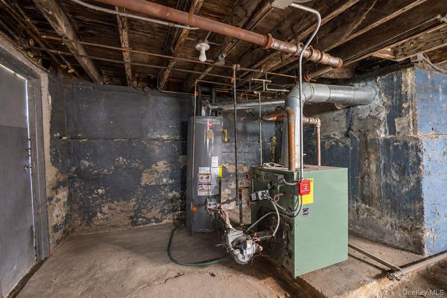 13734 167th Street, Jamaica, NY 11434