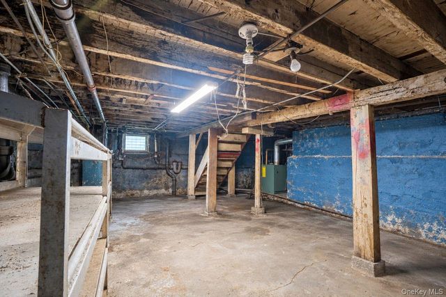 13734 167th Street, Jamaica, NY 11434