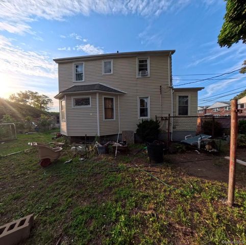 13734 167th Street, Jamaica, NY 11434