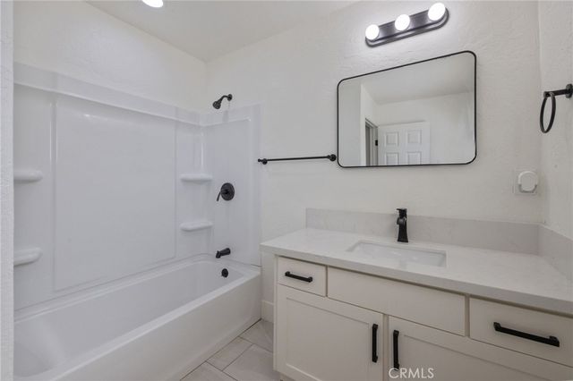 2640 S 11th Street, Fresno, CA 93725