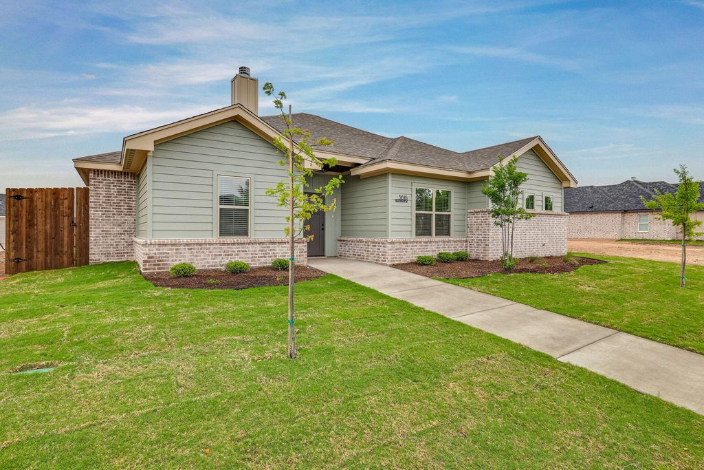 Image 4 of property listing at 3616 Grandview Drive, San Angelo, TX 76904