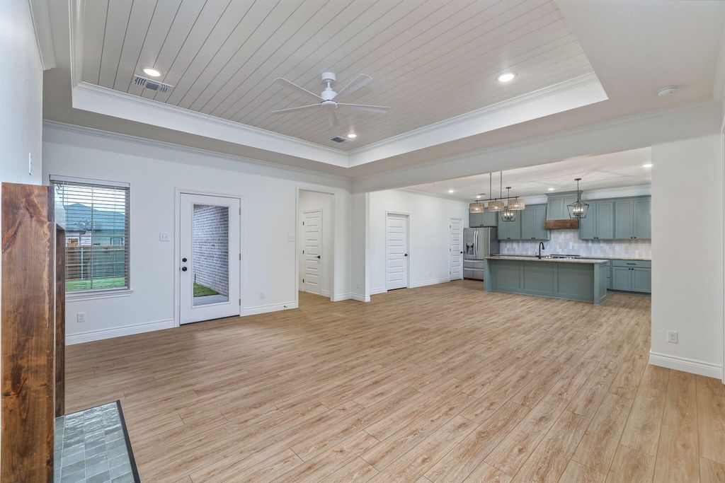 Image 7 of property listing at 3616 Grandview Drive, San Angelo, TX 76904