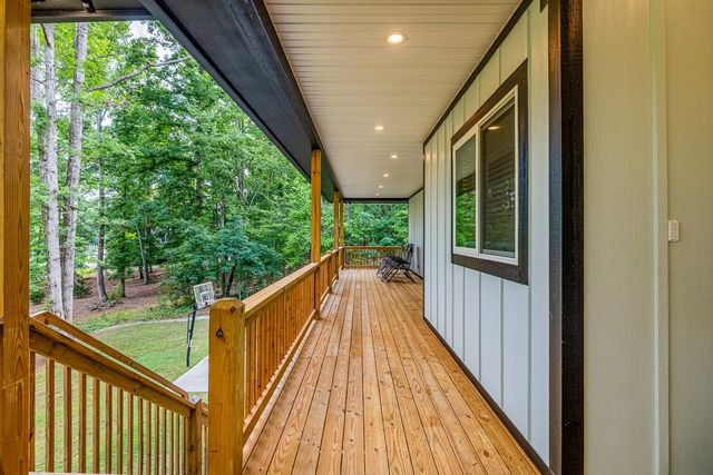 425 CROSS VINE WAY, Campobello, SC 29322