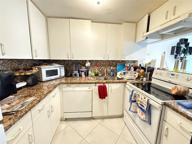 12605 SW 91st Street 219, Miami, FL 33186