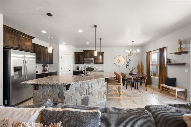 1487 Bridge Street, Edmond, OK 73025