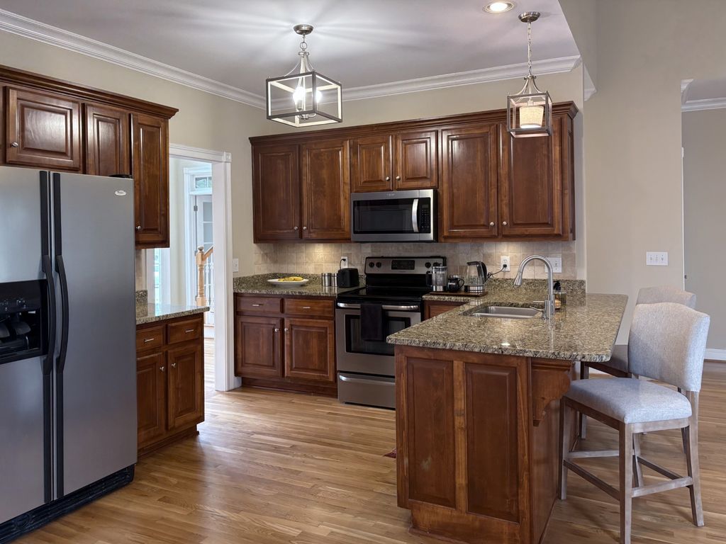 111 Galway Lk, S, Hendersonville, TN 37075