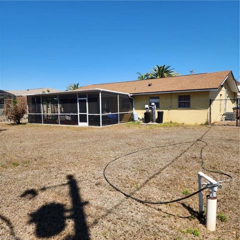 1922 NE 20th CT, Cape Coral, FL 33909