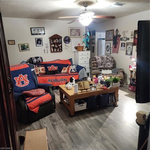 1922 NE 20th CT, Cape Coral, FL 33909