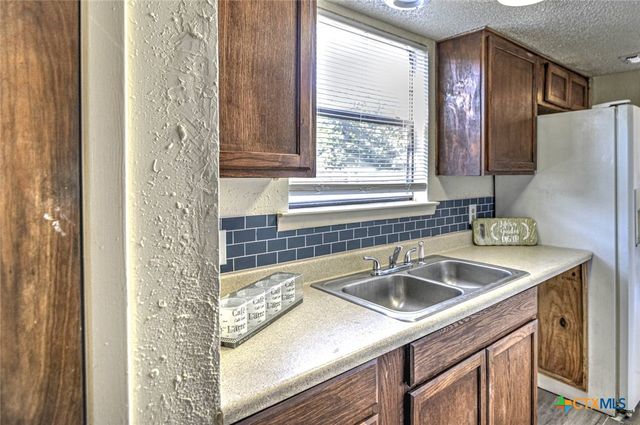 1304 Royal Crest Drive, Killeen, TX 76549