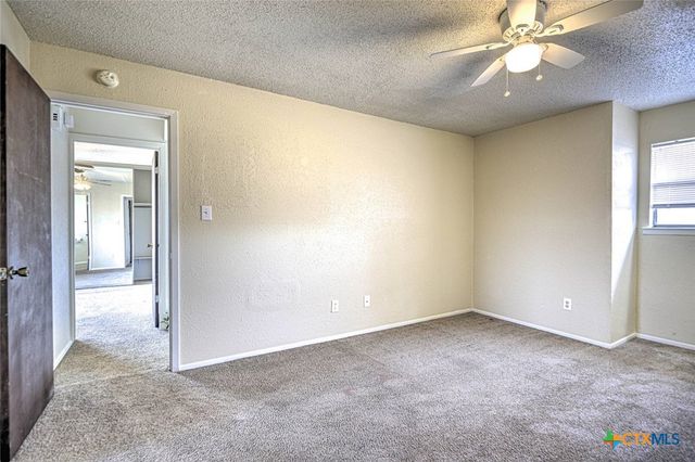 1304 Royal Crest Drive, Killeen, TX 76549