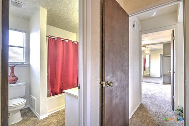 1304 Royal Crest Drive, Killeen, TX 76549