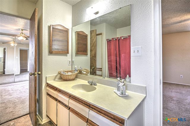 1304 Royal Crest Drive, Killeen, TX 76549