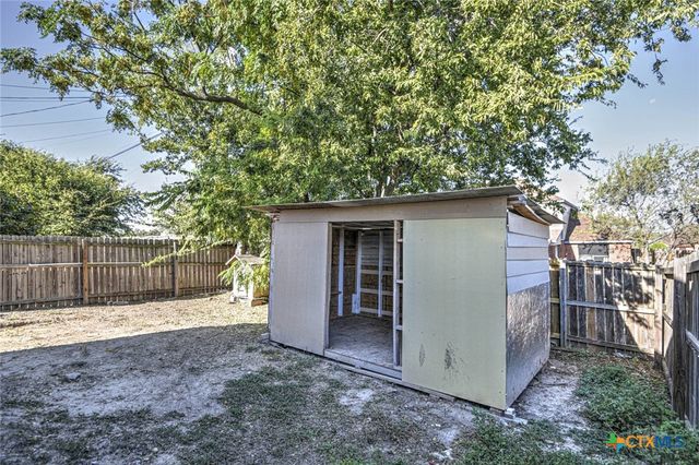 1304 Royal Crest Drive, Killeen, TX 76549