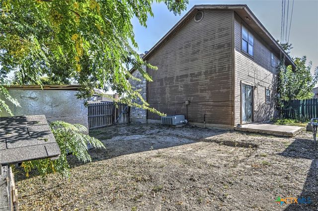 1304 Royal Crest Drive, Killeen, TX 76549