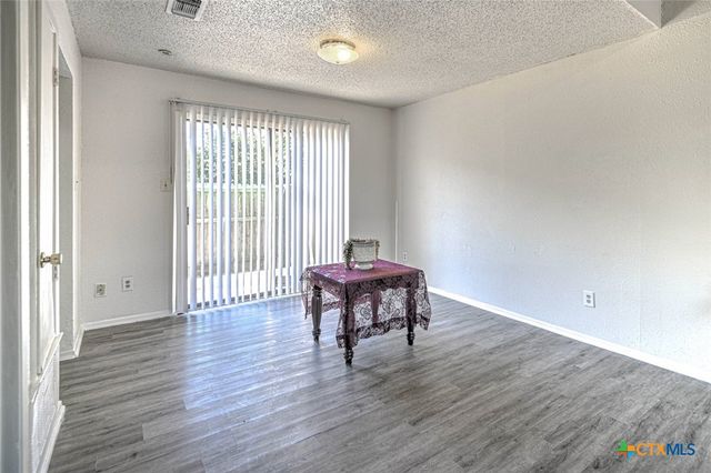 1304 Royal Crest Drive, Killeen, TX 76549