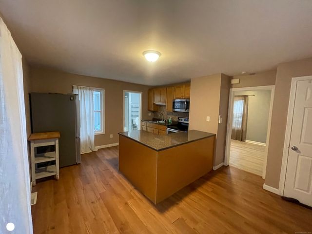 86 Webb Street, Hamden, CT 06517