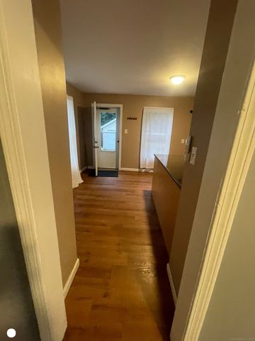 86 Webb Street, Hamden, CT 06517