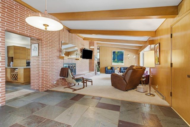2810 Neola Street, Cedar Falls, IA 50613