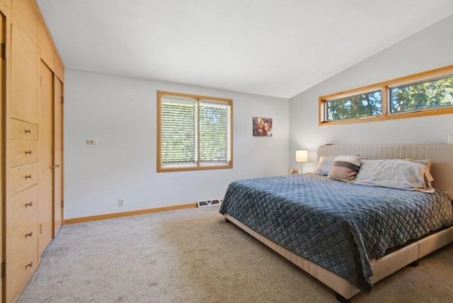 2810 Neola Street, Cedar Falls, IA 50613